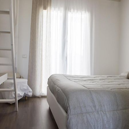 Home Suites Home Salionze Luaran gambar