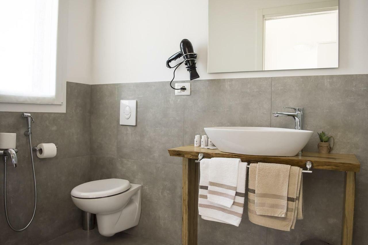 Home Suites Home Salionze Luaran gambar