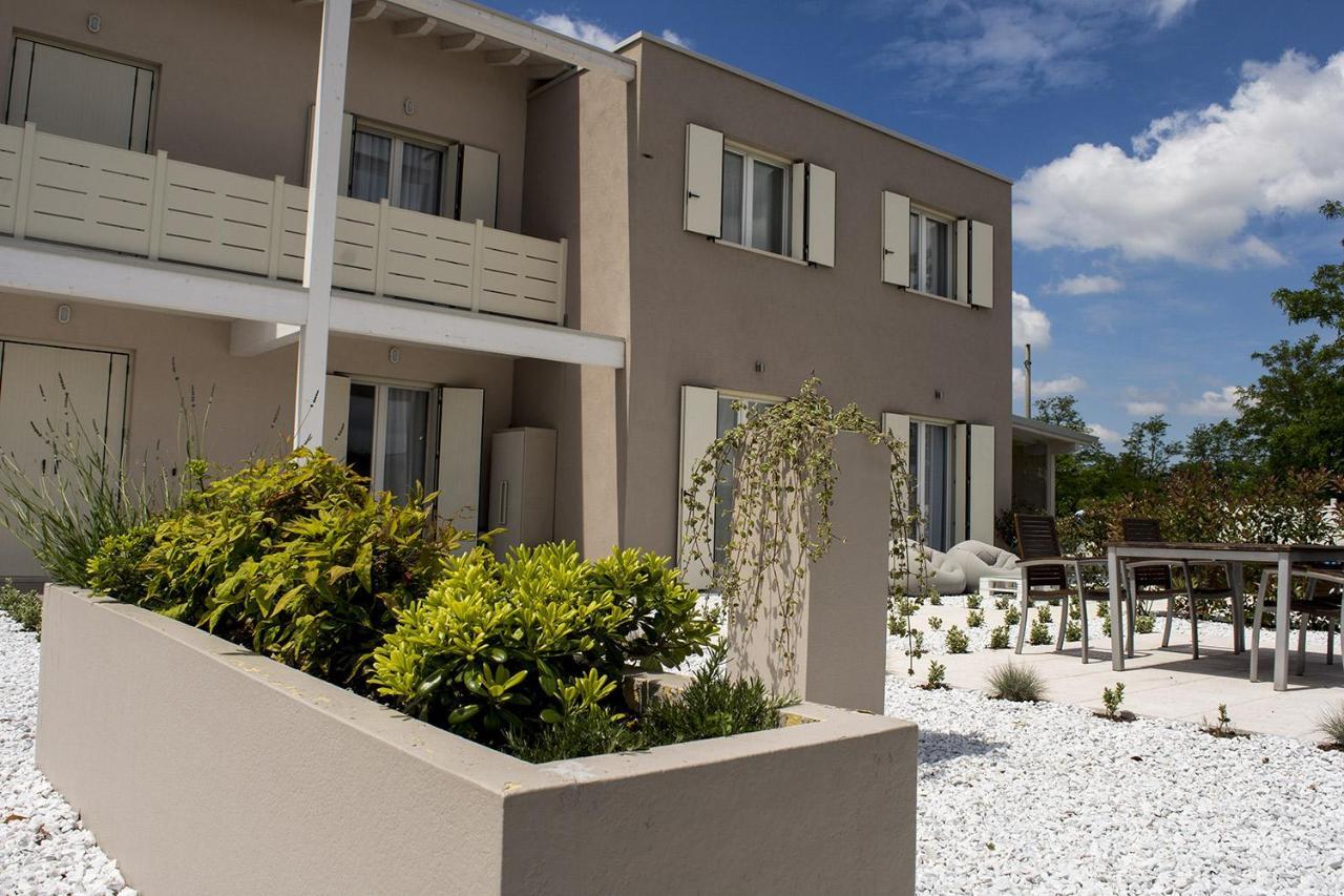 Home Suites Home Salionze Luaran gambar
